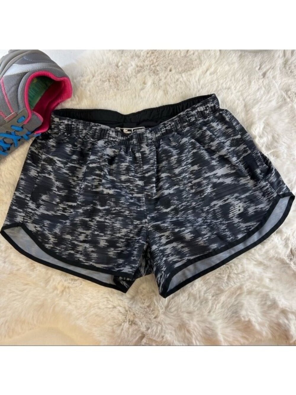 New Balance Women’s Running Shorts Black & Gray Sz XS